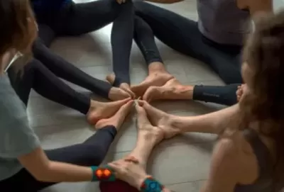 apy-teacher-training-circle APY Teacher Training Programs